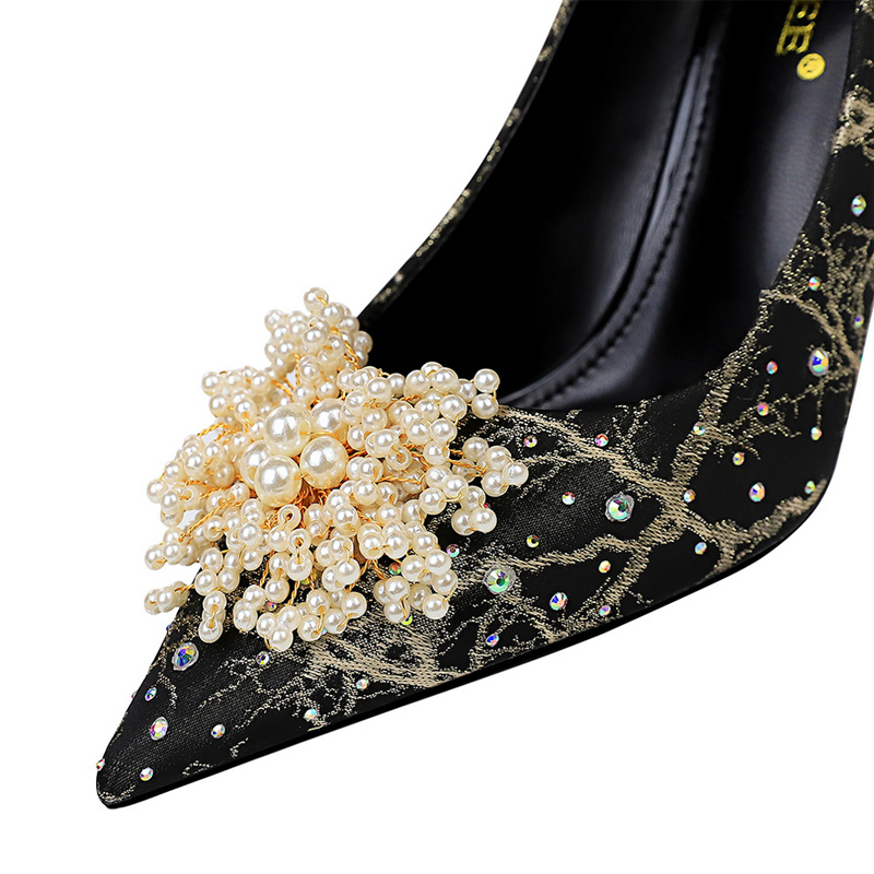 รองเท้าส้นสูง BIGTREE ประดับมุ - Shoe Tree บทวิจารณ์และราคา