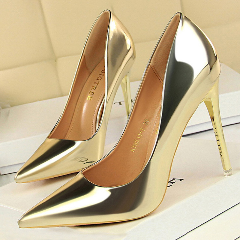 BIGTREE รองเท้าผู้หญิงปั๊มสิทธ - Shoe Tree บทวิจารณ์และราคา