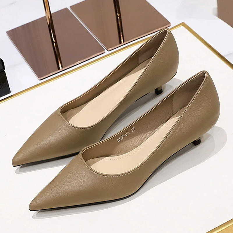 รองเท้าส้นสูงหัวแหลมแบบแฟชั่น  - Shoe Tree บทวิจารณ์และราคา